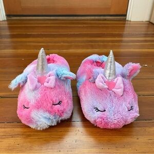 Carter’s Rainbow Unicorn Slippers, Size XL (11-12)